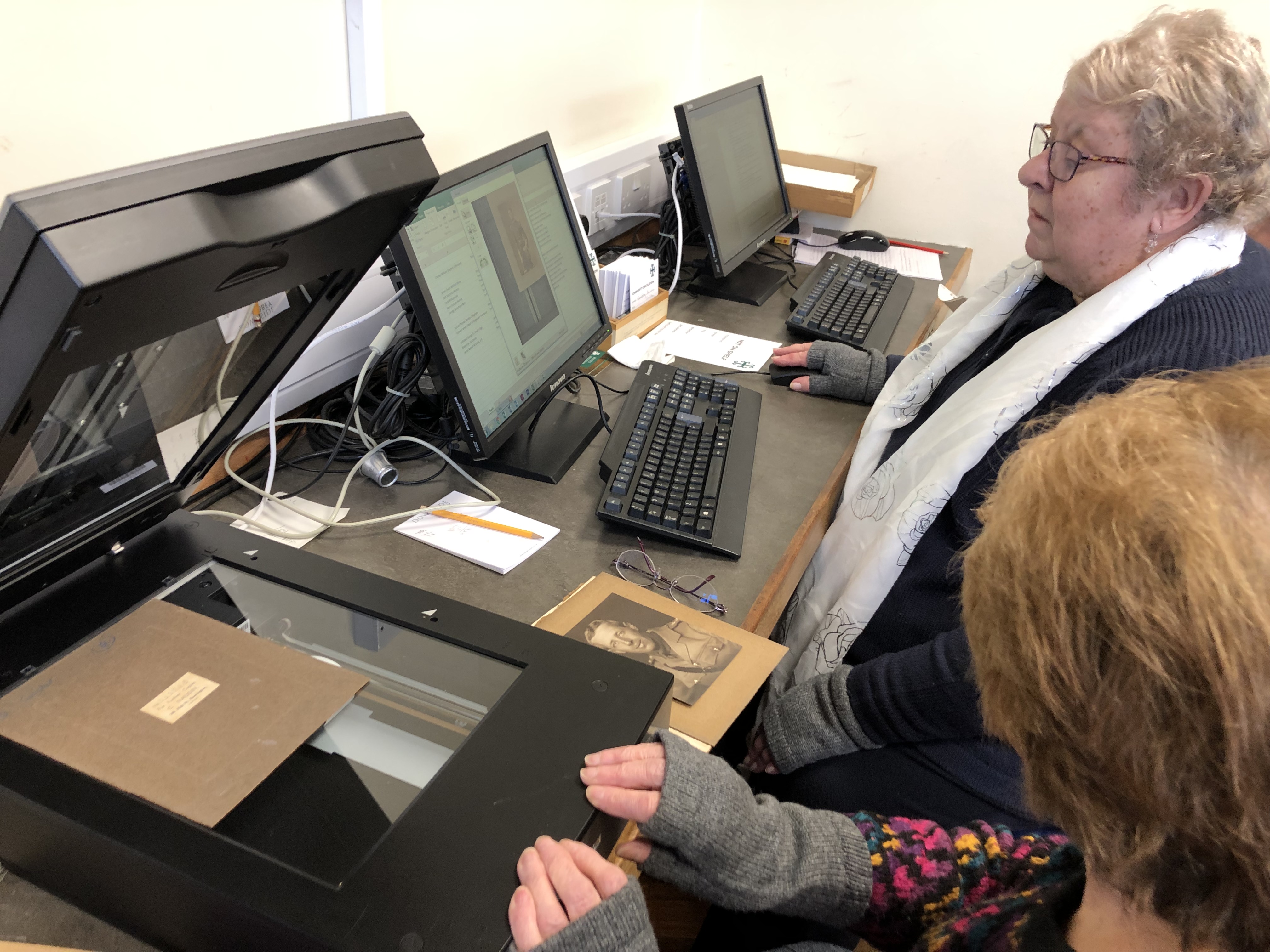 Using computers to preserve photographs from the great war