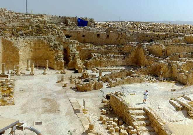 car06_05 At the top of the Herodiam.